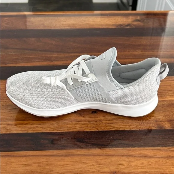 New Balance Women's Light Gray Athletic Shoes - Picture 3 of 5